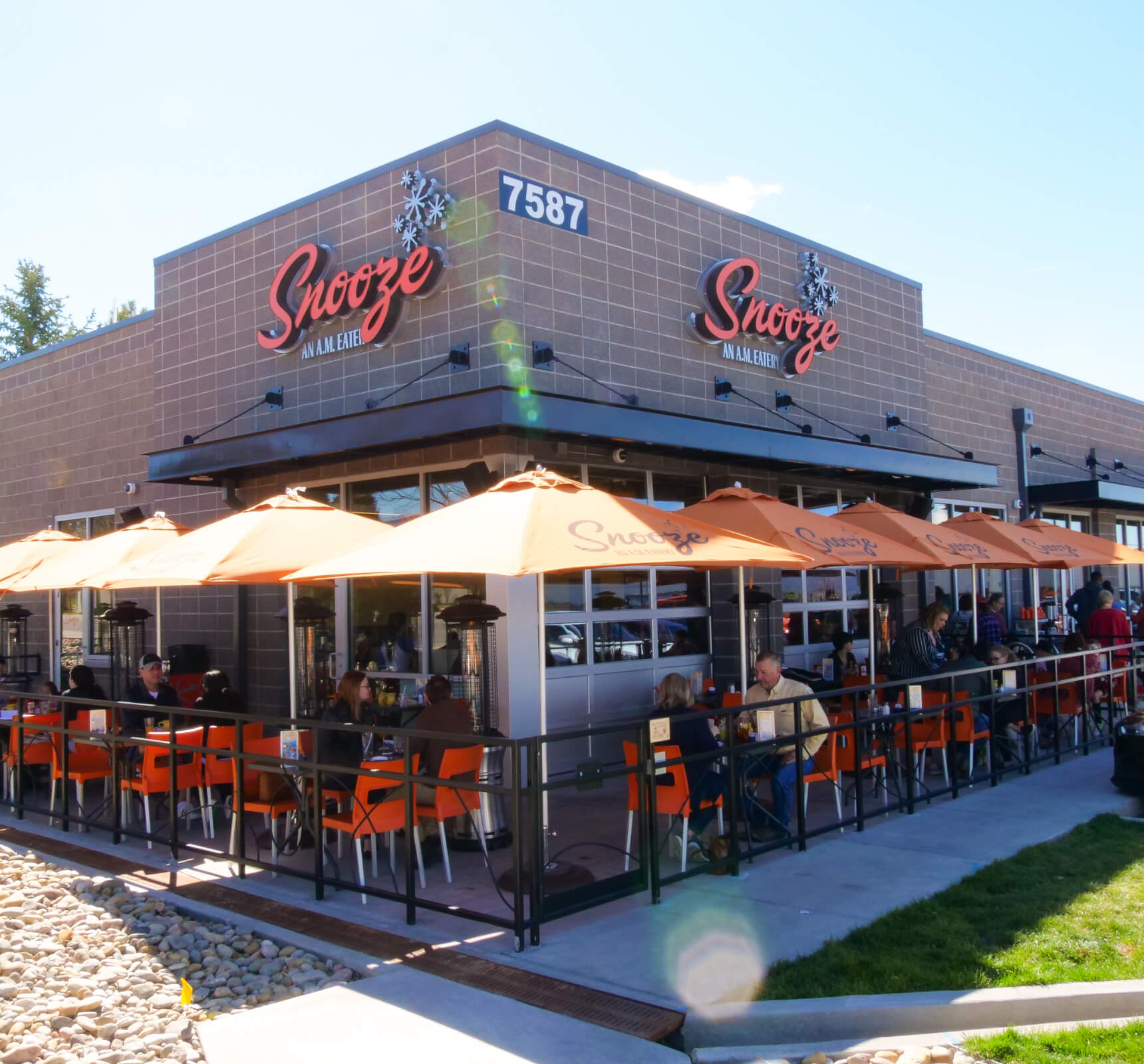 www.snoozeeatery.com
